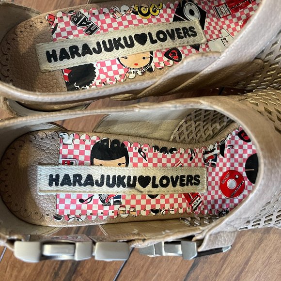 😵 2 FOR $40 // Harajuku Lovers Nude Pumps with Silver Buckles S-8- - Picture 7 of 13